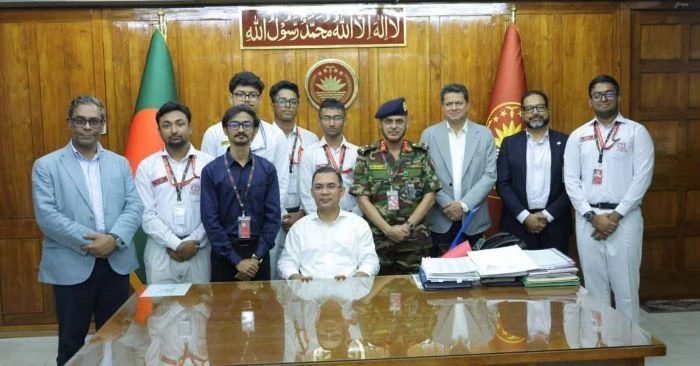 যুক্তরাষ্ট্রের RoboSub 2026-এ অংশ নেওয়া বাংলাদেশি শিক্ষার্থীদের সঙ্গে প্রধানমন্ত্রীর মতবিনিময়
